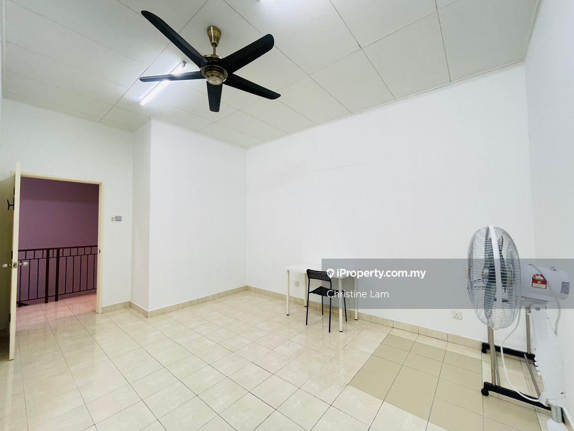 Rumah Bandar untuk Disewa di Kota Kemuning, Shah Alam oleh Christine Lam - iProperty.com.my
