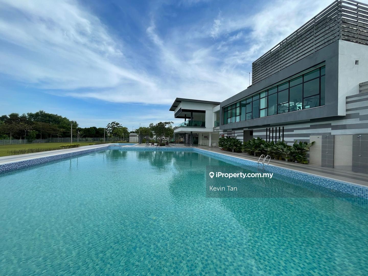 Rumah Berangkai 2.5 Tingkat untuk Dijual di Lakeside Residences, Puchong oleh Kevin Tan - iProperty.com.my