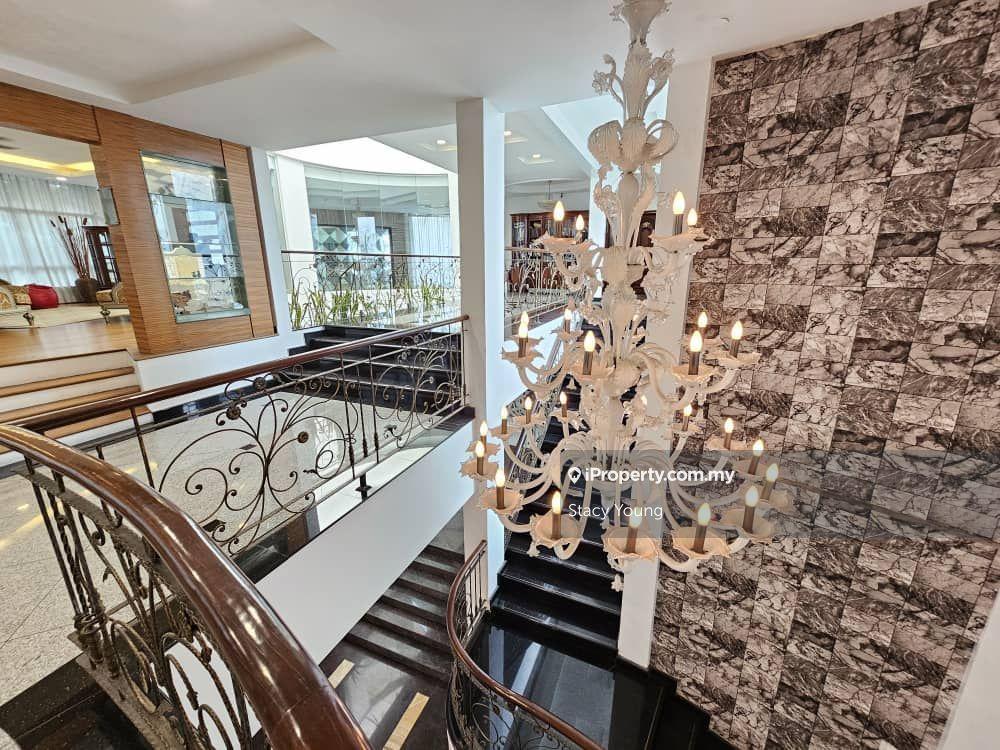 Bungalow House for Sale in Kajang Country Heights, Kajang by Stacy Young - iProperty.com.my