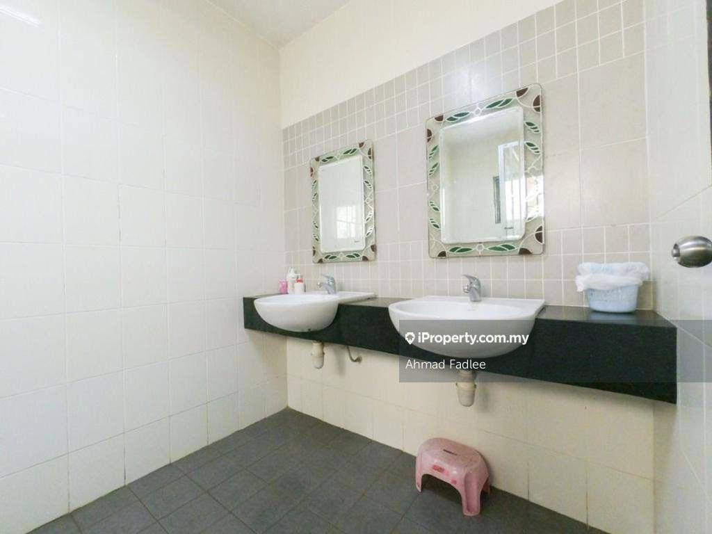 Semi-Detached House for Sale in Seksyen 6 Bandar Baru Bangi, Bangi by Ahmad Fadlee - iProperty.com.my