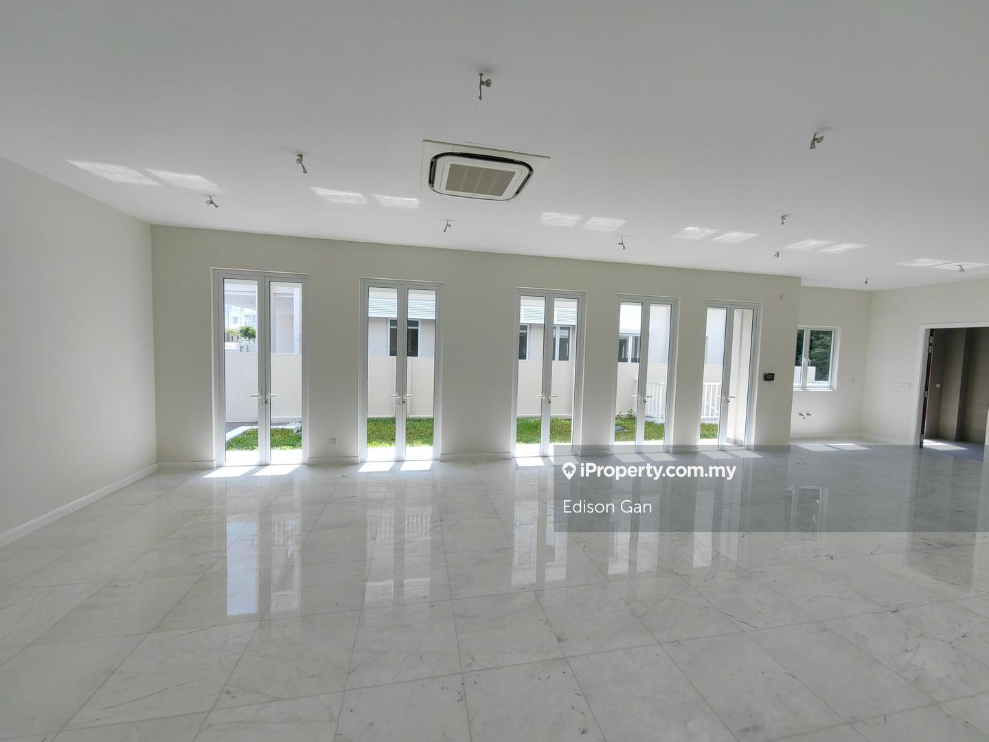 Rumah Berkembar untuk Dijual di Mont Kiara, Kuala Lumpur oleh Edison Gan - iProperty.com.my