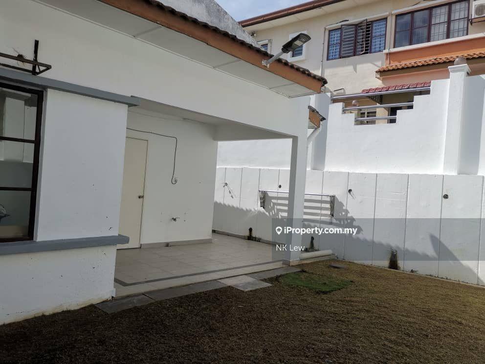 Rumah Berkembar untuk Dijual di Taman Lestari Mansion, Seri Kembangan oleh NK Lew - iProperty.com.my