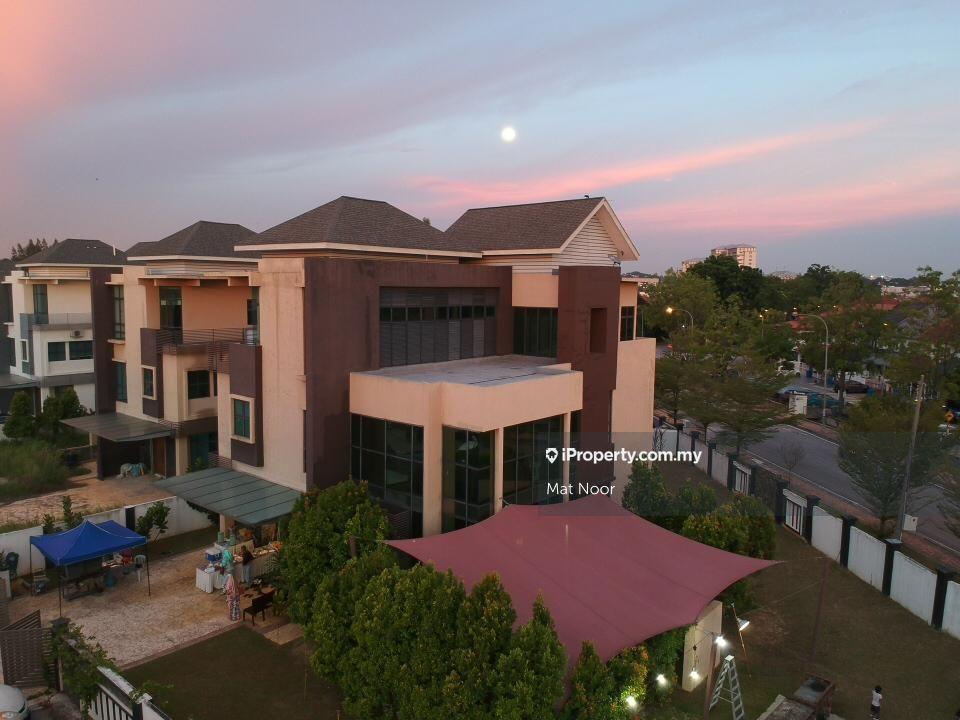 Banglo untuk Dijual di Seksyen 7, Shah Alam oleh Mat Noor - iProperty.com.my
