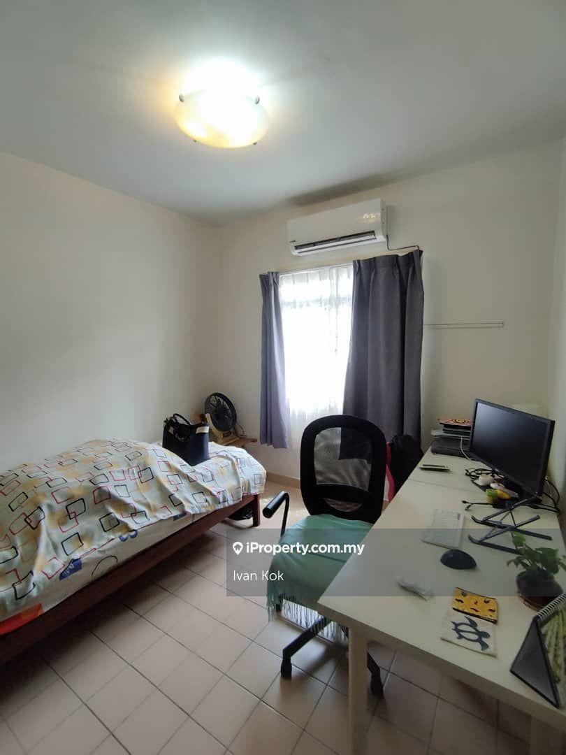 Condominium for Sale in Perdana Exclusive by Ivan Kok - iProperty.com.my