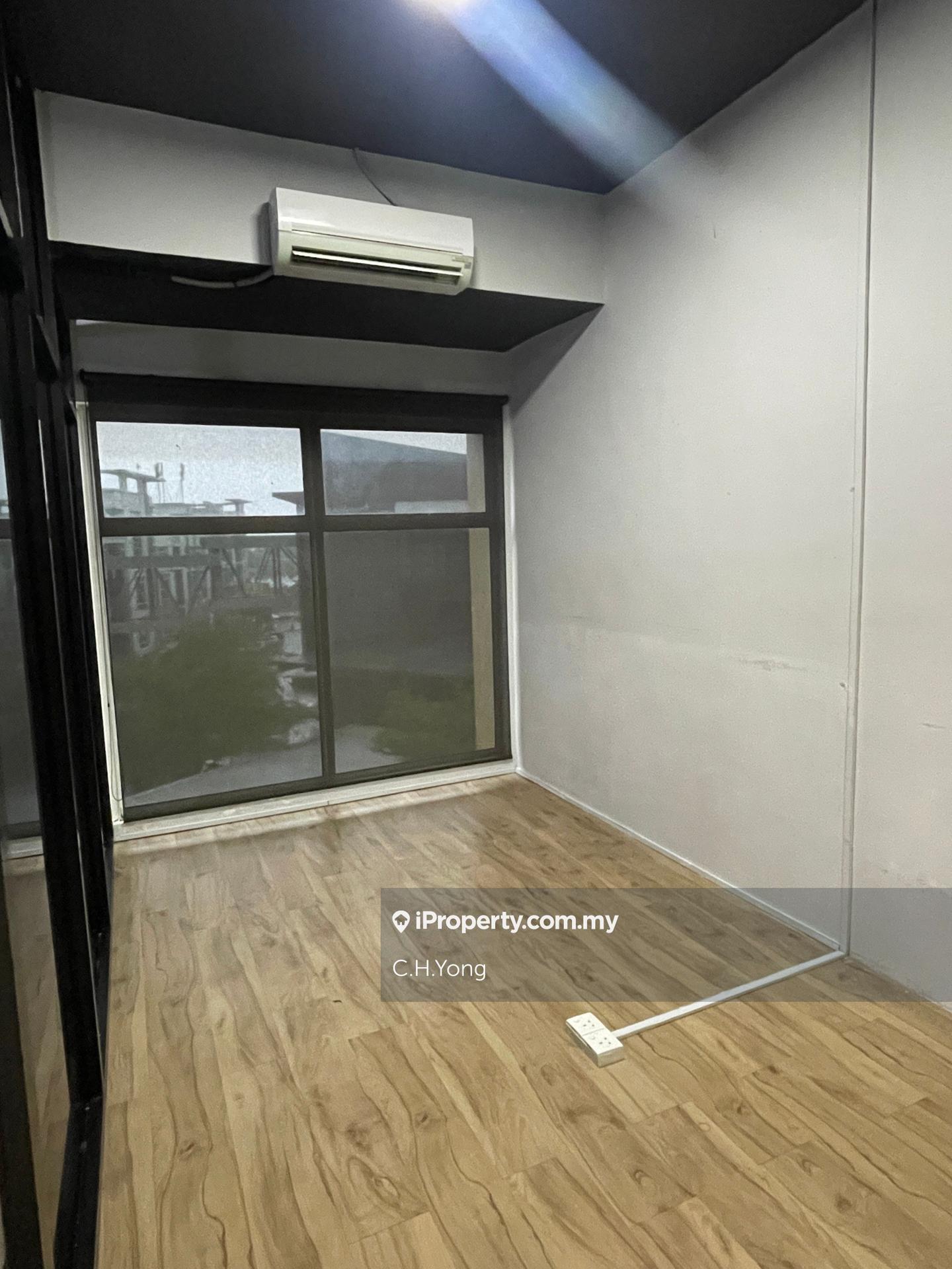 Pejabat untuk Disewa di Bandar Putra Permai, Seri Kembangan oleh C.H.Yong - iProperty.com.my