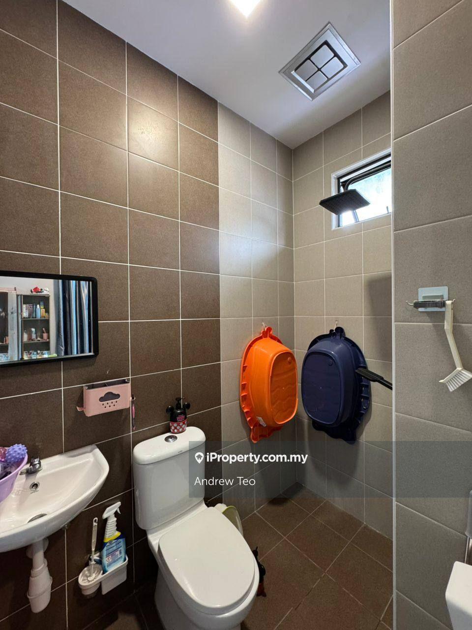 Rumah Berangkai 2 Tingkat untuk Dijual di Taman Austin Duta, Tebrau oleh Andrew Teo - iProperty.com.my