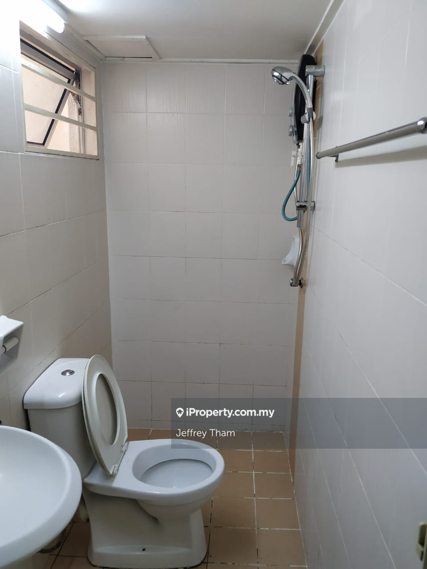 Townhouse for Sale in Taman Amansiara, Rawang by Jeffrey Tham - iProperty.com.my
