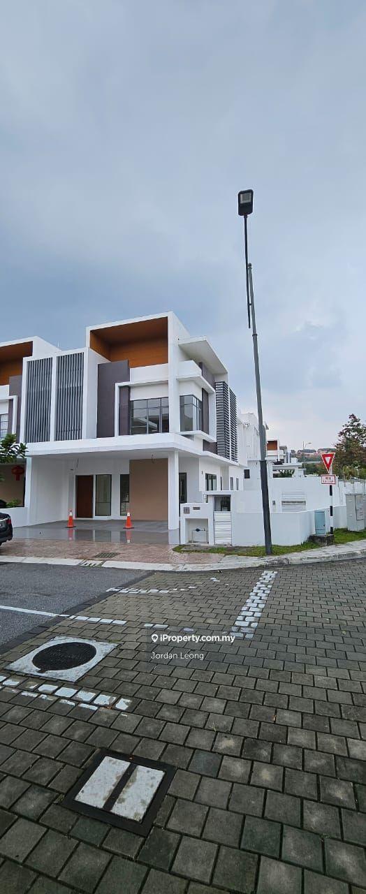 Semi-Detached House for Sale in Taman Semanja, Kajang by Jordan Leong - iProperty.com.my