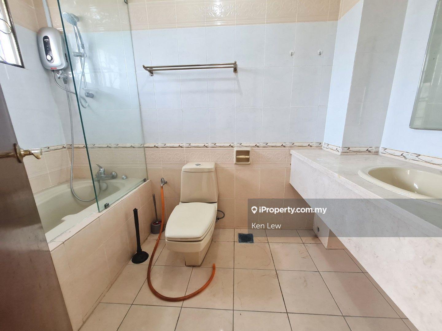 Rumah Berkembar untuk Dijual di Taman Lagenda Mas, Cheras oleh Ken Lew - iProperty.com.my