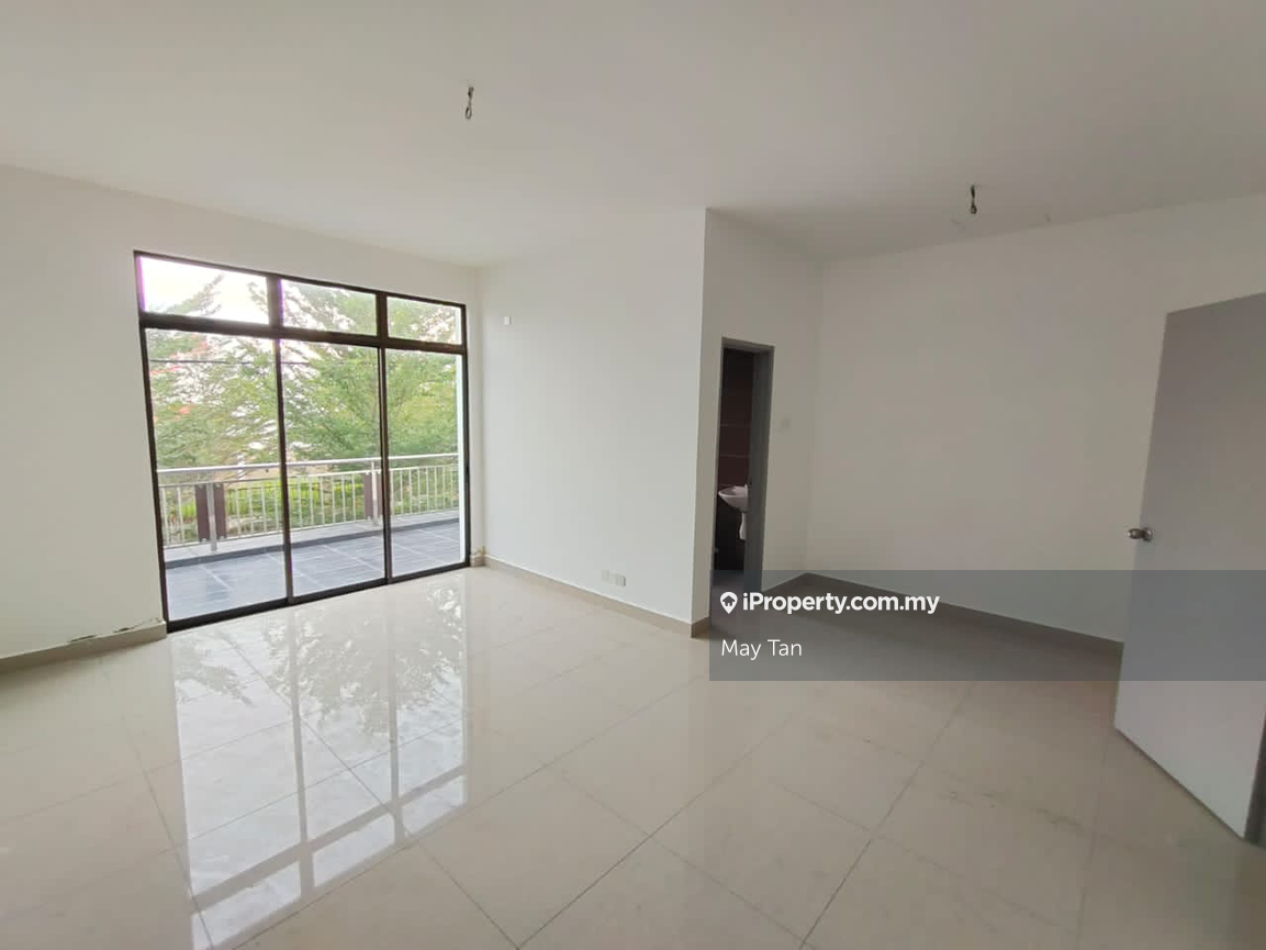 Rumah Berangkai 2 Tingkat untuk Dijual di Taman Mengkibol/Free lawyer &Stamp duty, Kluang oleh May Tan - iProperty.com.my