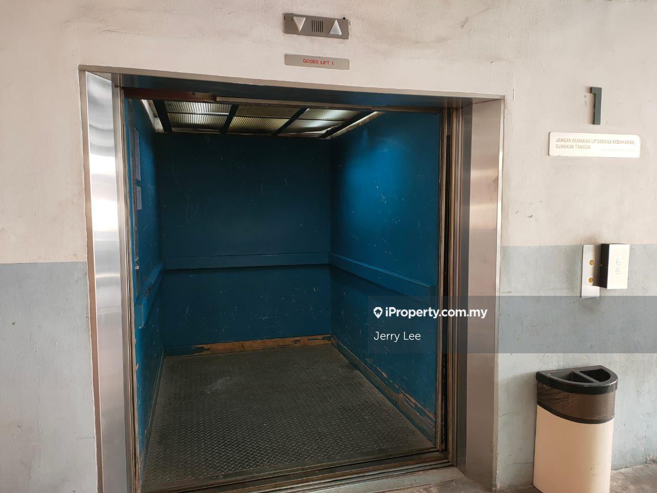 Gudang untuk Disewa di Seksyen 51a, Petaling Jaya oleh Jerry Lee - iProperty.com.my