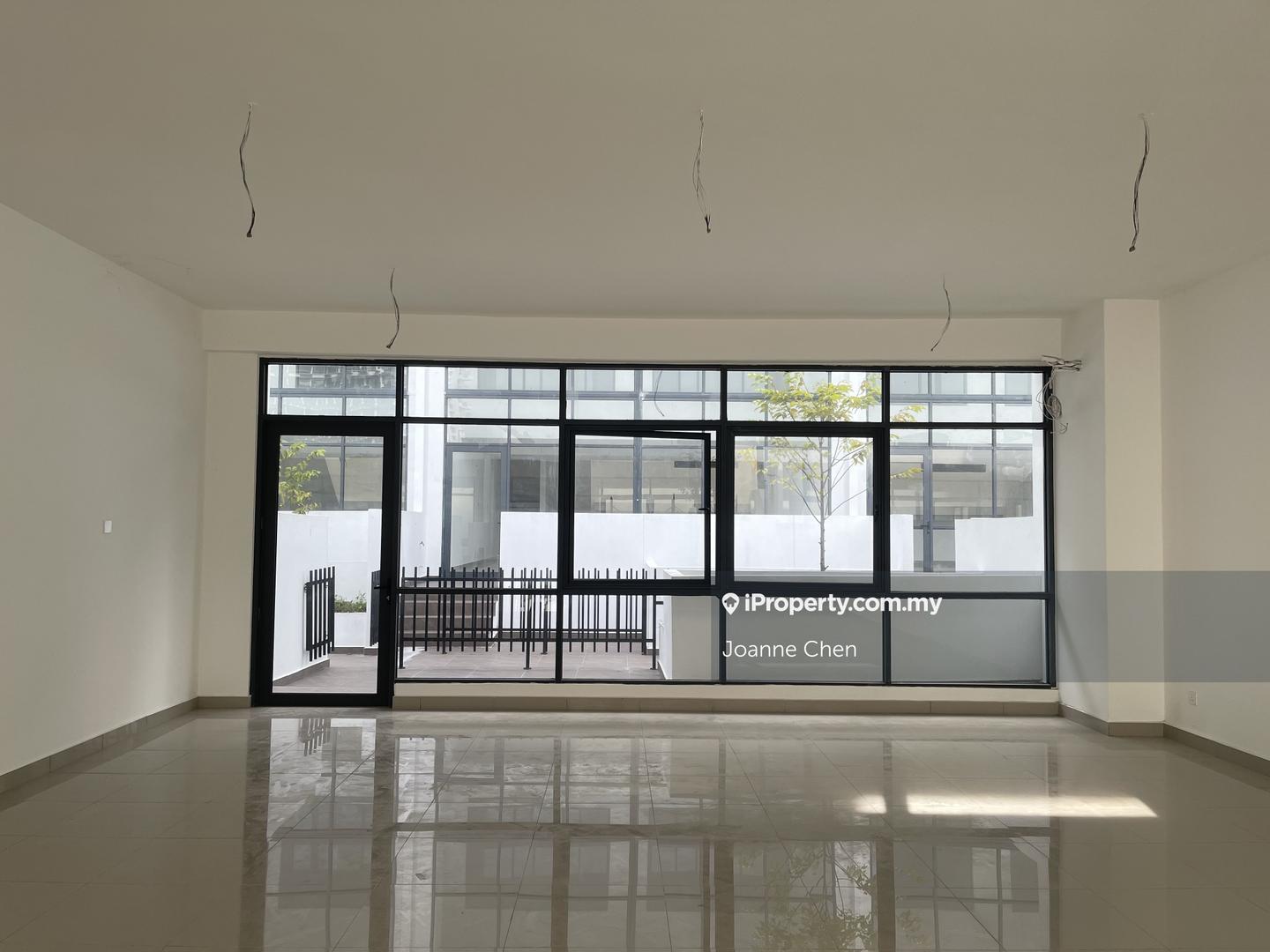 Vila Berkembar untuk Dijual di PJU 8, Damansara Perdana, Petaling Jaya oleh Joanne Chen - iProperty.com.my