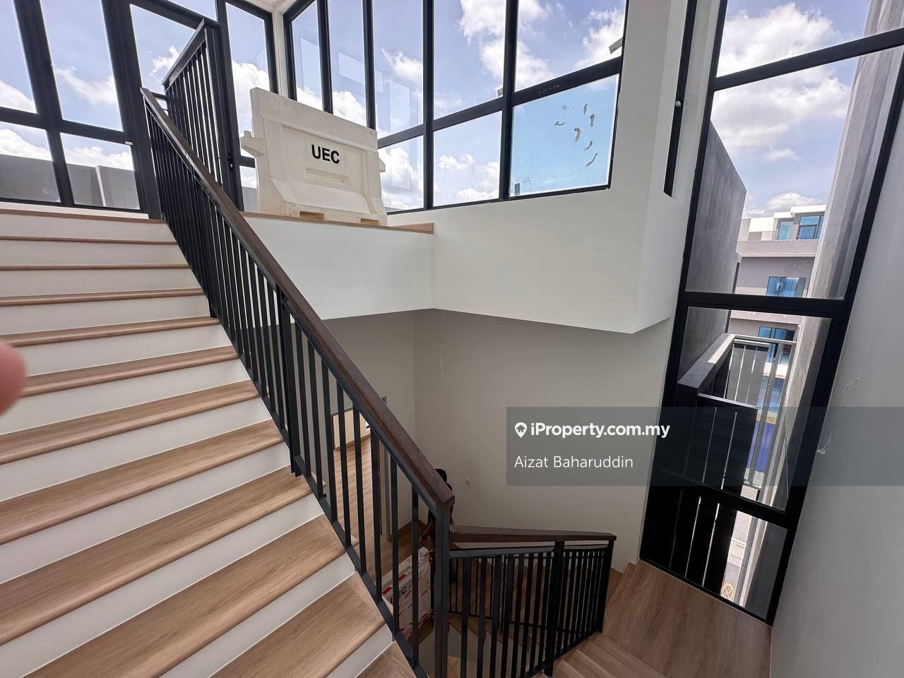 3-storey Terraced House for Sale in BANDAR PUCHONG JAYA, Puchong by Aizat Baharuddin - iProperty.com.my