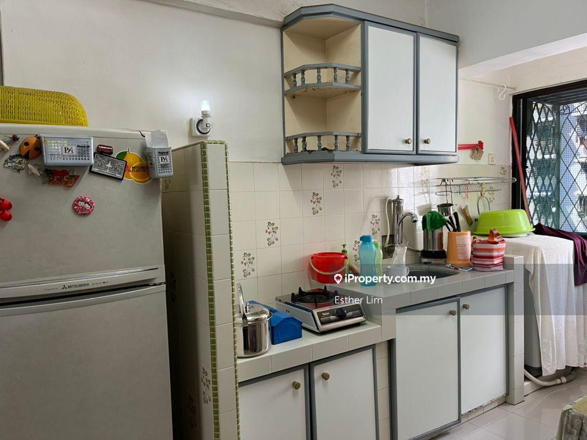 Rumah Pangsa untuk Dijual di Farlim 4 oleh Esther Lim - iProperty.com.my