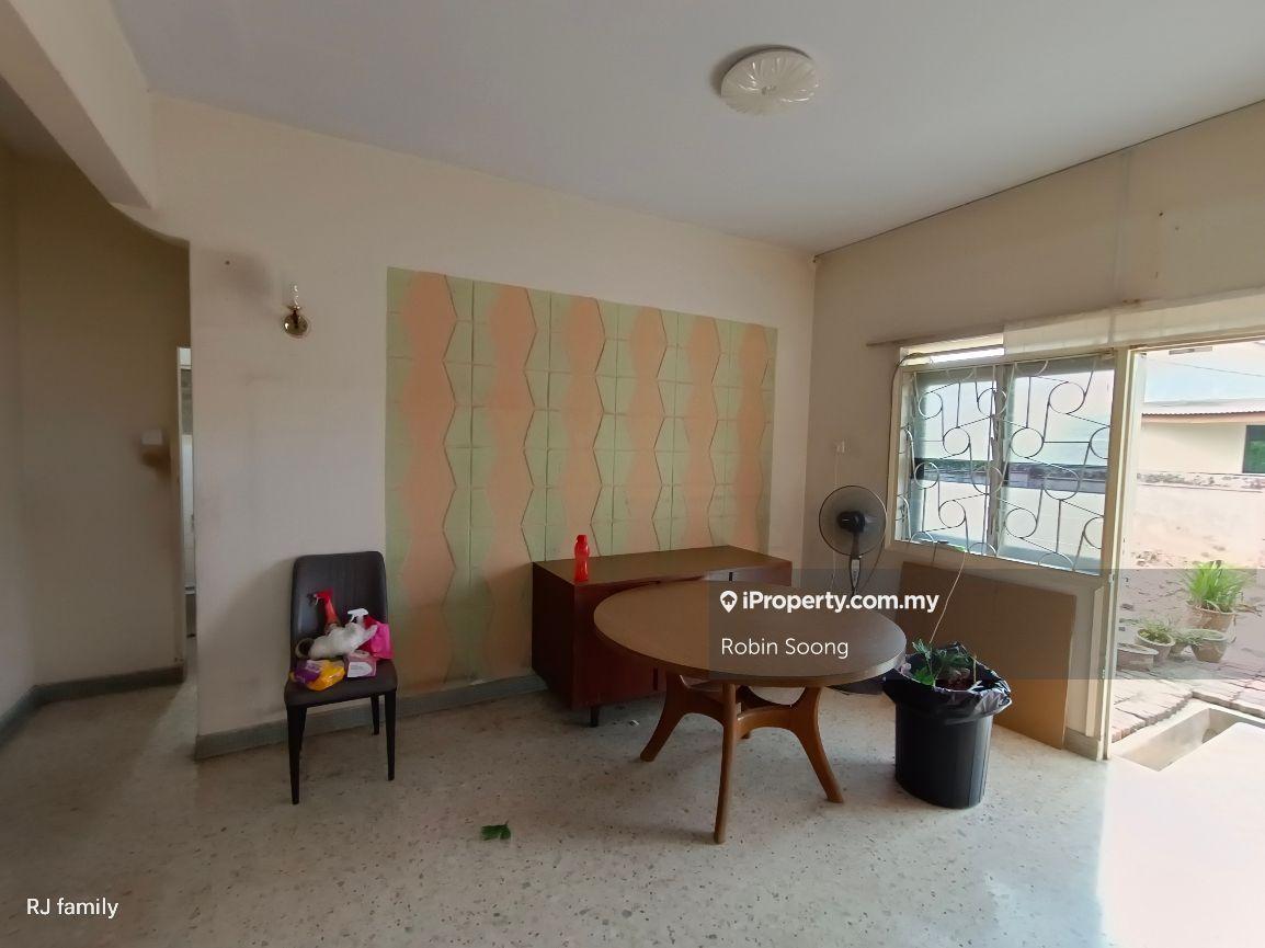 Rumah Berkembar untuk Dijual di Taman Orkid, Klebang oleh Robin Soong - iProperty.com.my