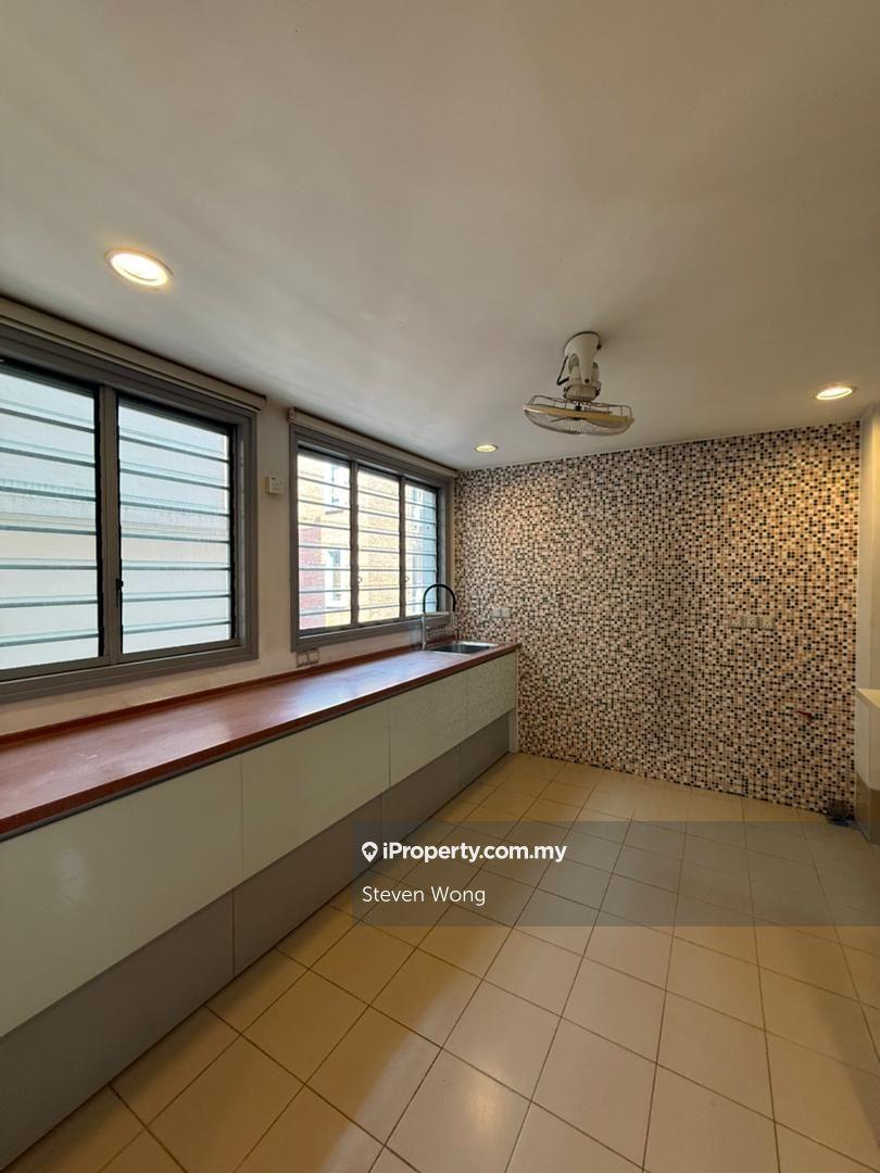 Condominium for Sale in Sri Bukit Persekutuan by Steven Wong - iProperty.com.my