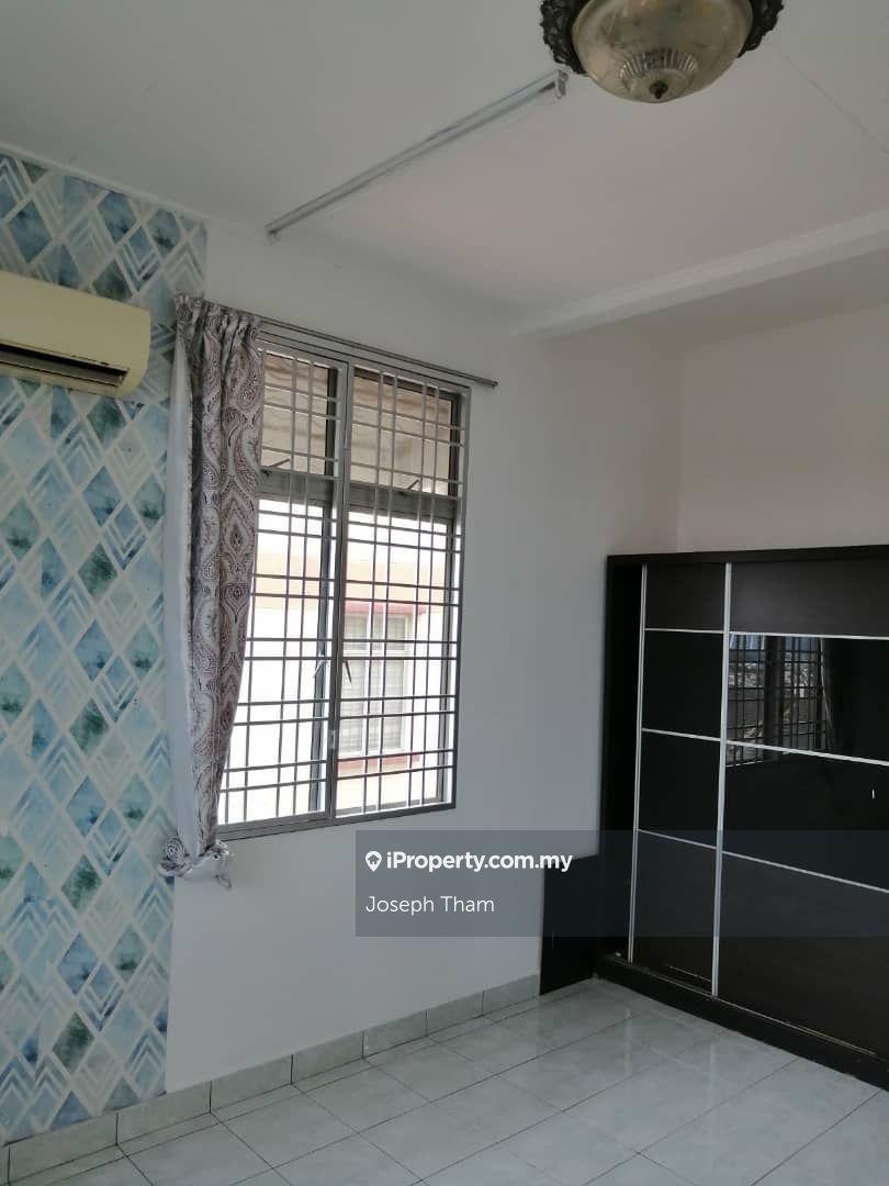 Townhouse for Sale in Taman Lagenda Mas, Cheras by Joseph Tham - iProperty.com.my