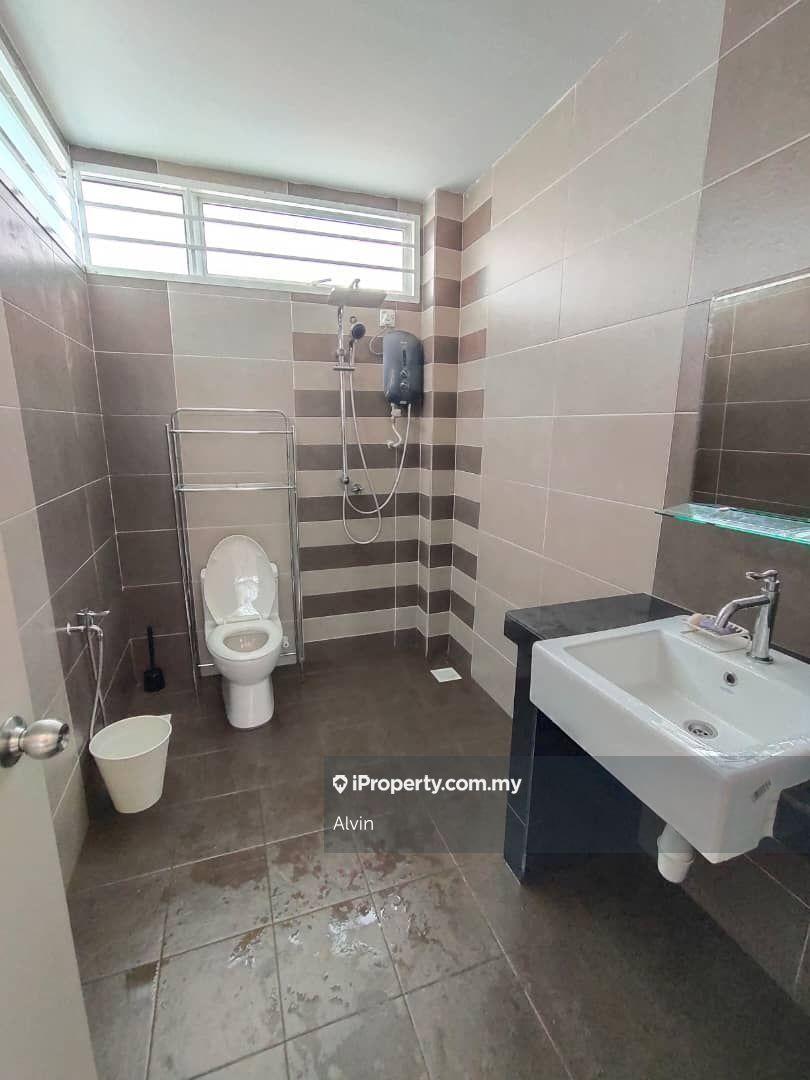 Bungalow House for Rent in Corner Paya Rumput Perdana, Cheng by Alvin - iProperty.com.my