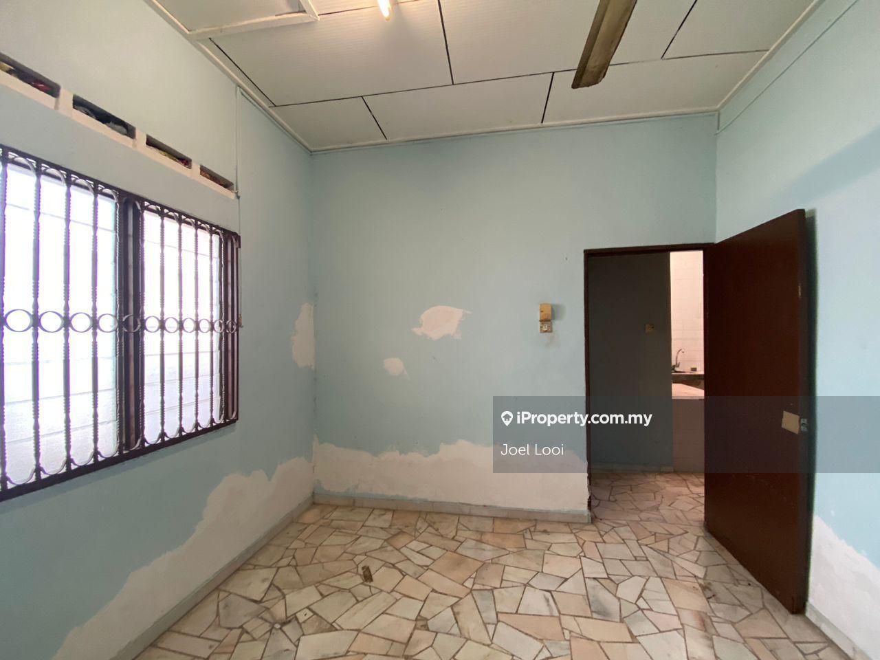1-storey Terraced House for Sale in Taman Ungku Tun Aminah, Skudai by Joel Looi - iProperty.com.my