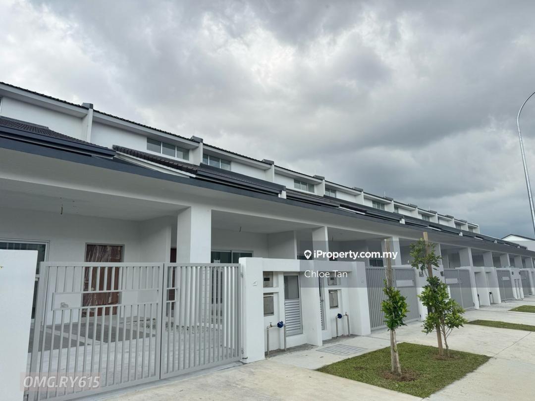 Rumah Berangkai 1.5 Tingkat untuk Dijual di Kota Bayuemas, Klang oleh Chloe Tan - iProperty.com.my