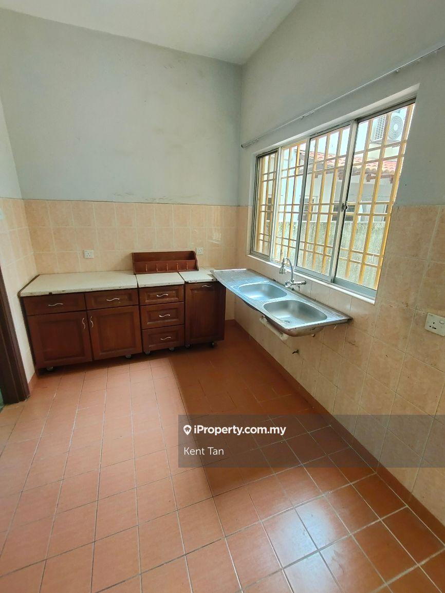 Townhouse for Sale in Taman Equine Park, Seri Kembangan by Kent Tan - iProperty.com.my