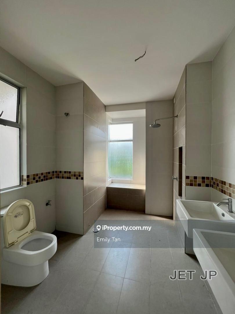 Rumah Berkembar untuk Dijual di Bandar Parklands Bukit Tinggi 3 Klang, Klang oleh Emily Tan - iProperty.com.my