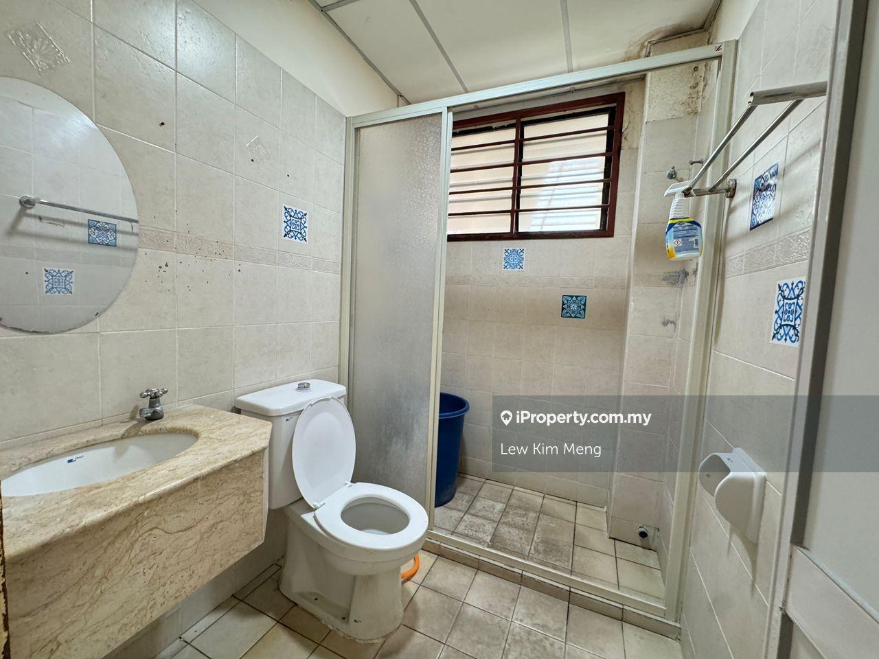 Rumah Bandar untuk Dijual di Bandar Sri Damansara, Bandar Sri Damansara oleh Lew Kim Meng - iProperty.com.my