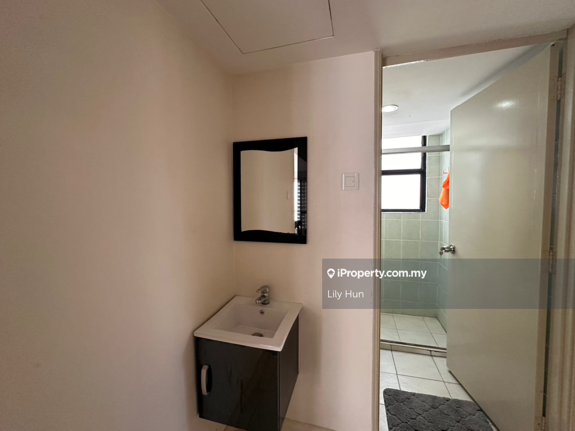 Kondominium untuk Dijual di Mont Kiara Pines oleh Lily Hun - iProperty.com.my