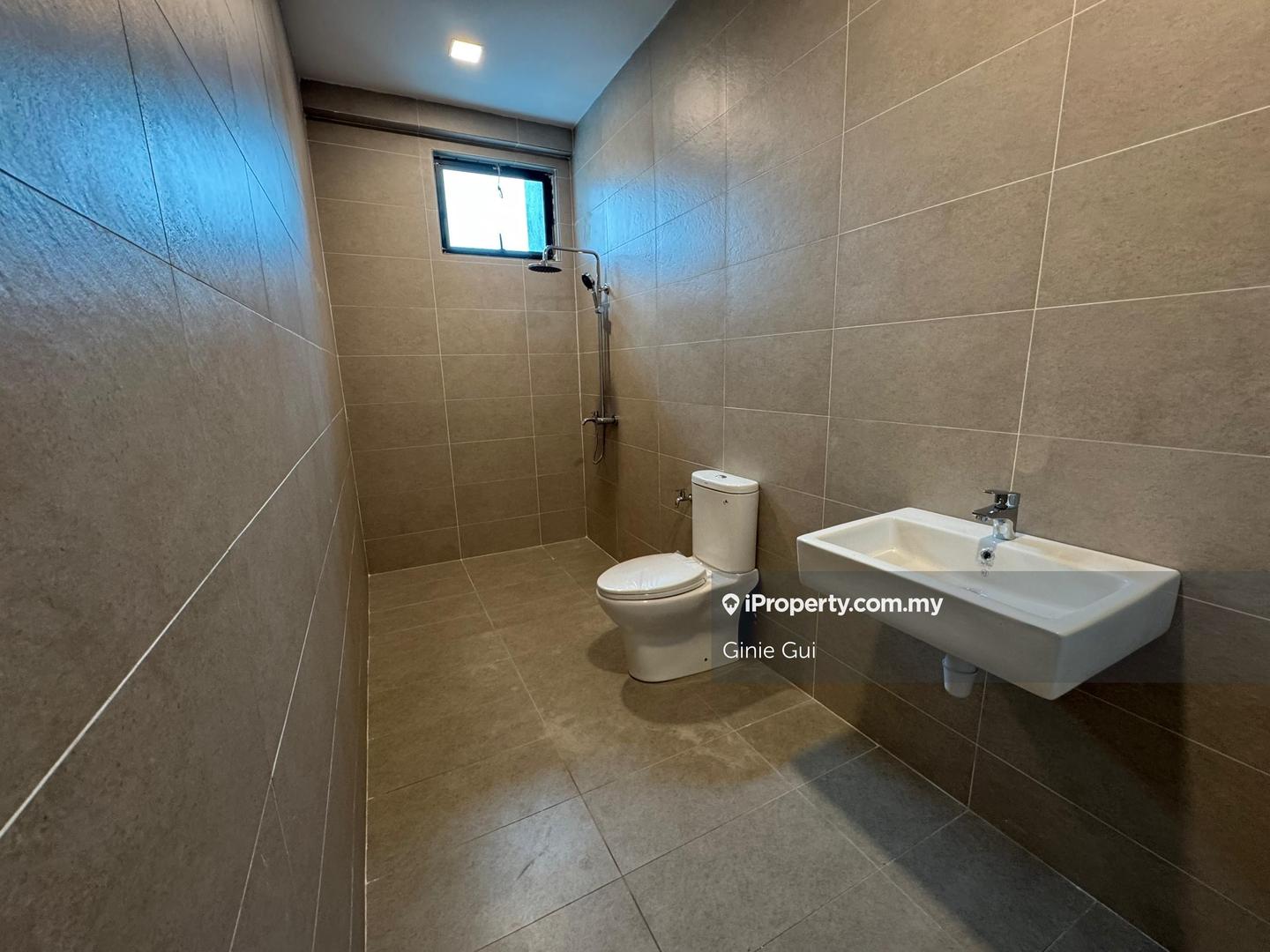 Rumah Berangkai 2.5 Tingkat untuk Dijual di Bandar Nusaputra, Puchong oleh Ginie Gui - iProperty.com.my