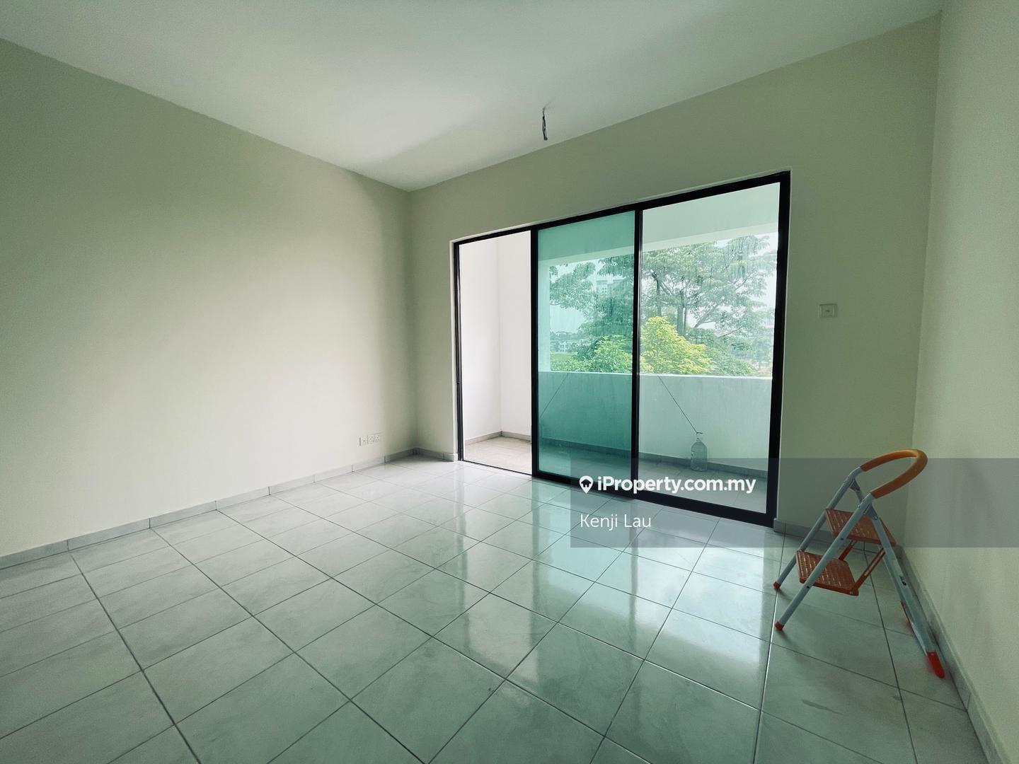 Rumah Bandar untuk Dijual di Bandar Tun Hussein Onn, Cheras oleh Kenji Lau - iProperty.com.my