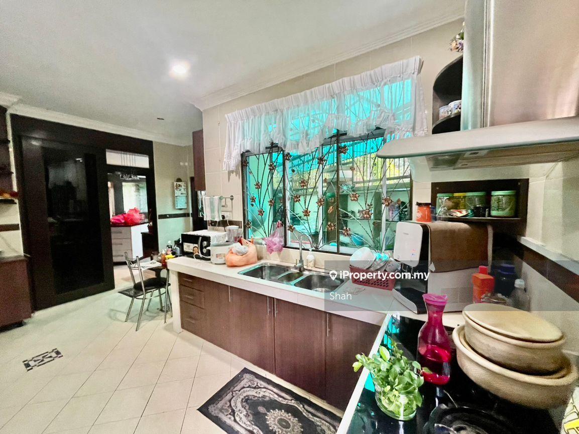 2.5-storey Terraced House for Sale in Laman Oakleaf, Ampang by Shah - iProperty.com.my