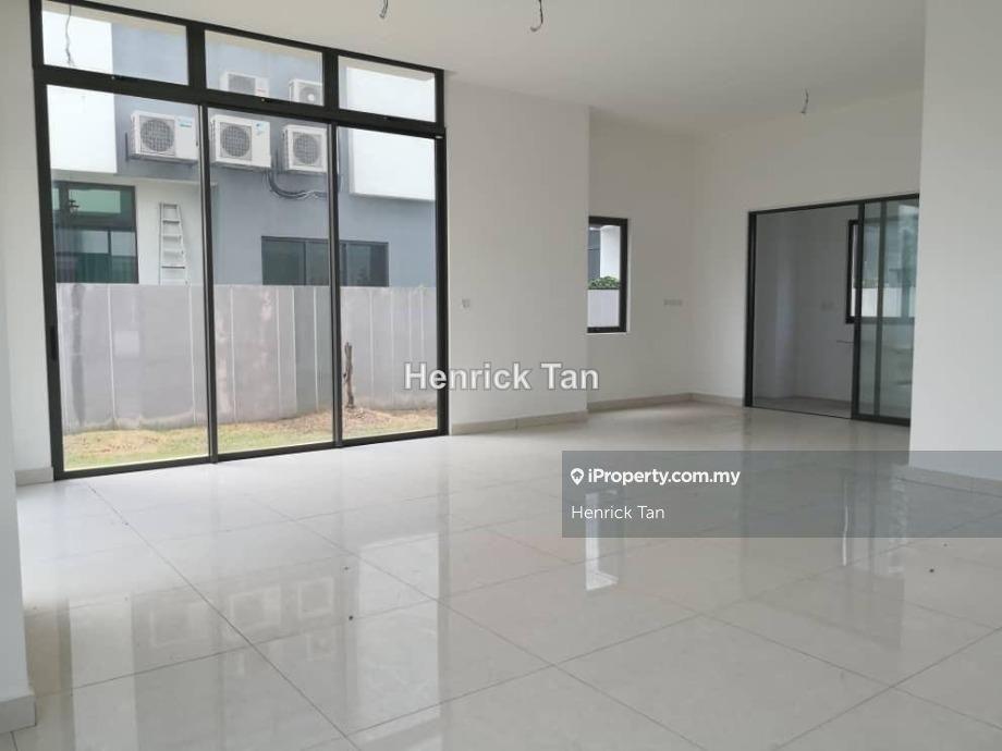 Bungalow House for Sale in Kota Kemuning, Shah Alam by Henrick Tan - iProperty.com.my