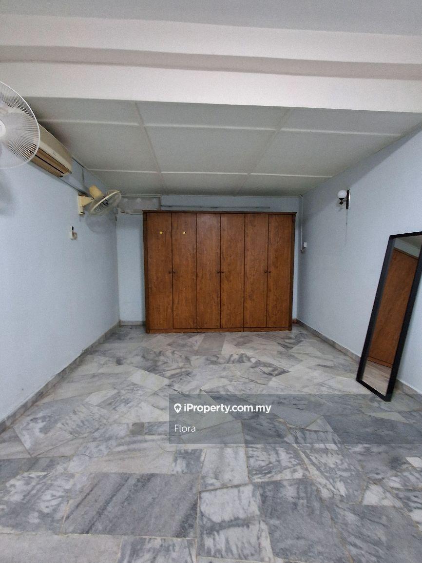1.5-storey Terraced House for Sale in Bandar Baru Sri Petaling, Sri Petaling by Flora - iProperty.com.my