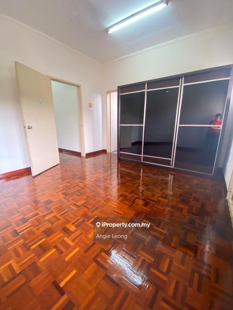 Rumah Berangkai 2 Tingkat untuk Disewa di Subang Jaya, Selangor oleh Angie Leong - iProperty.com.my