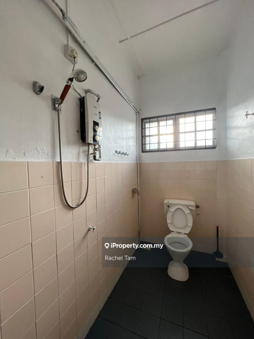 Rumah Berangkai 2 Tingkat untuk Disewa di Air Putih, Kuantan oleh Rachel Tam - iProperty.com.my