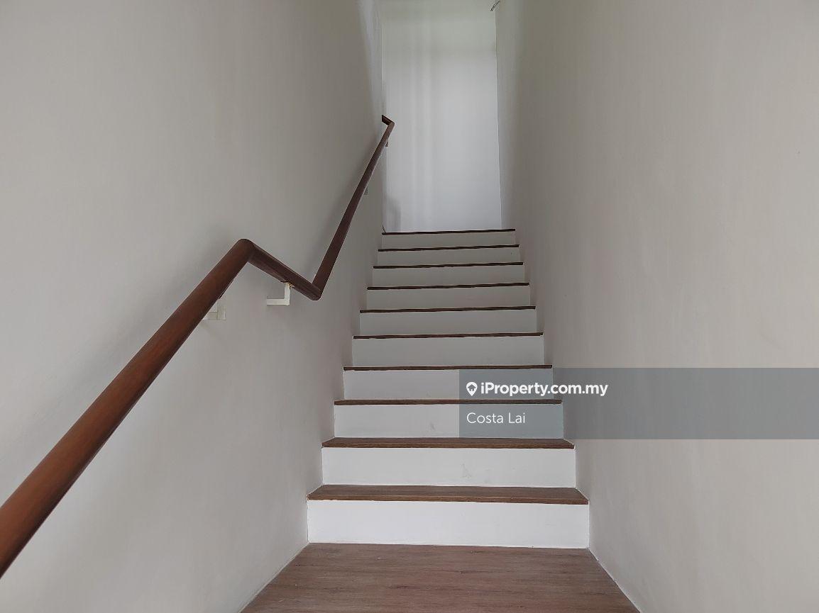 Townhouse for Sale in Kuching, Sarawak by Costa Lai - iProperty.com.my