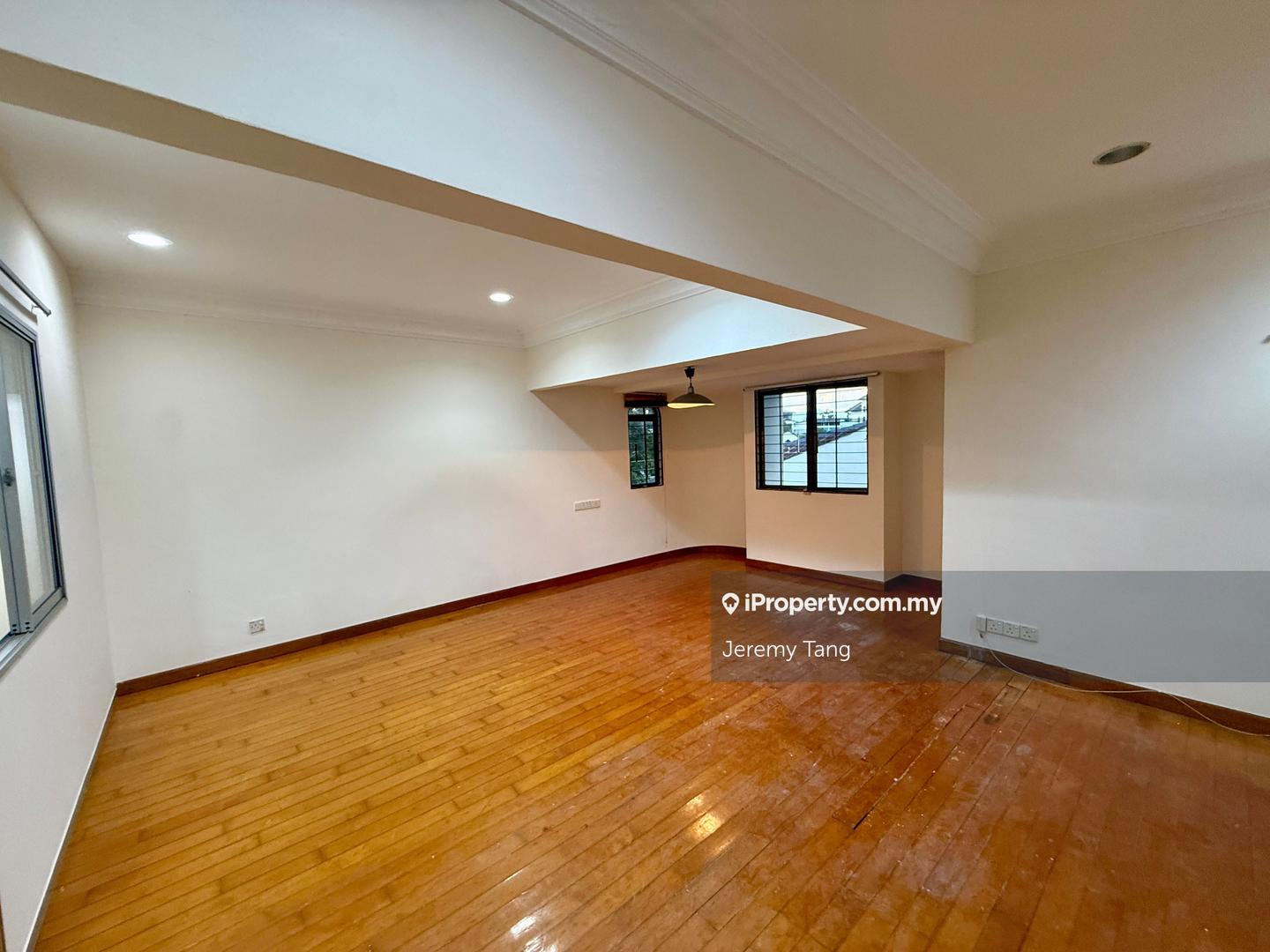 Banglo untuk Dijual di 2-storey Bungalow on Squarish Flat Land, Bangsar oleh Jeremy Tang - iProperty.com.my