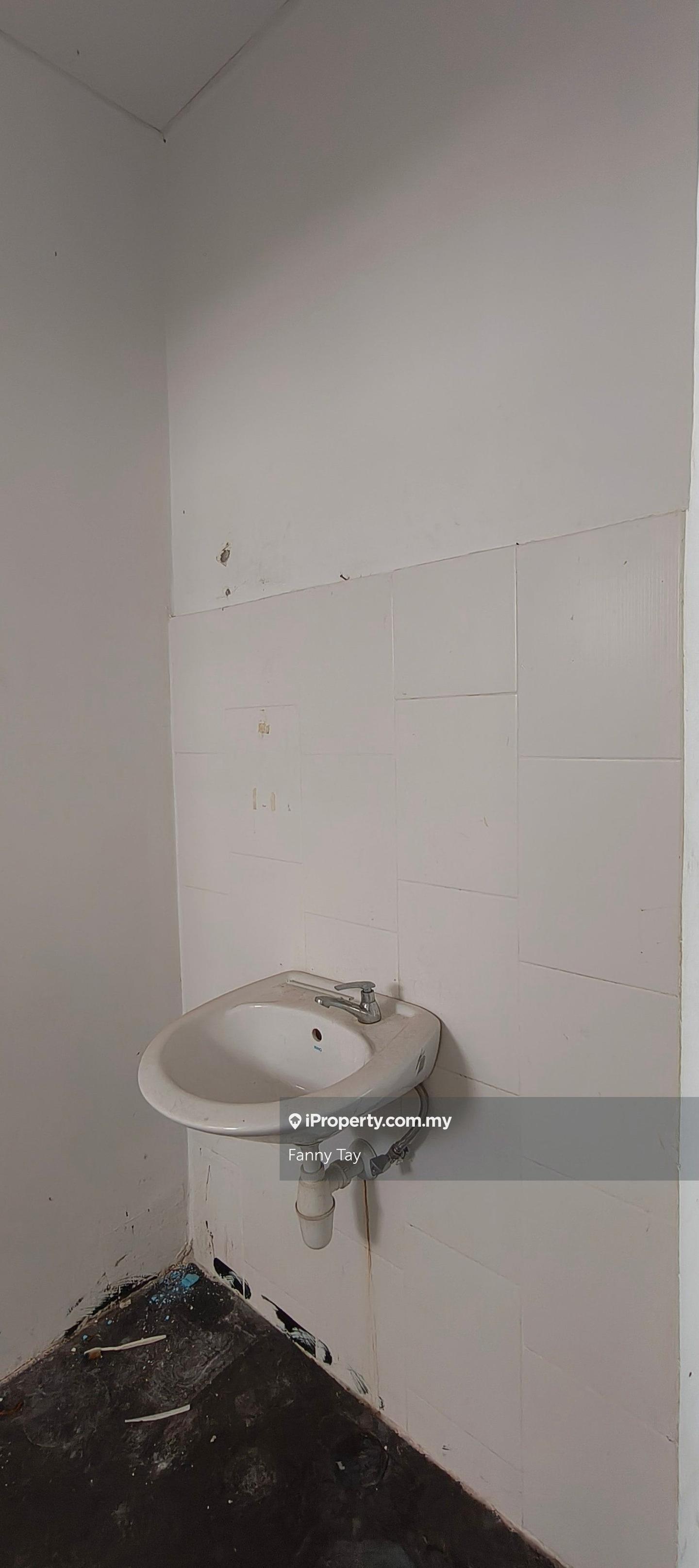 Kedai untuk Disewa di Saujana Puchong, Puchong oleh Fanny Tay - iProperty.com.my