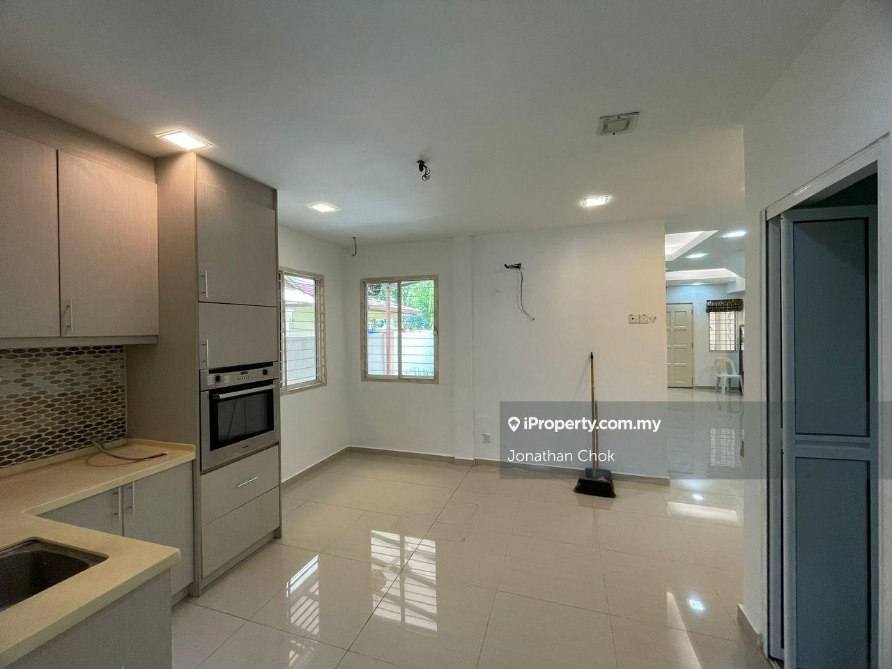 Rumah Berangkai 2 Tingkat untuk Dijual di Taman Puncak Jalil, Seri Kembangan oleh Jonathan Chok - iProperty.com.my