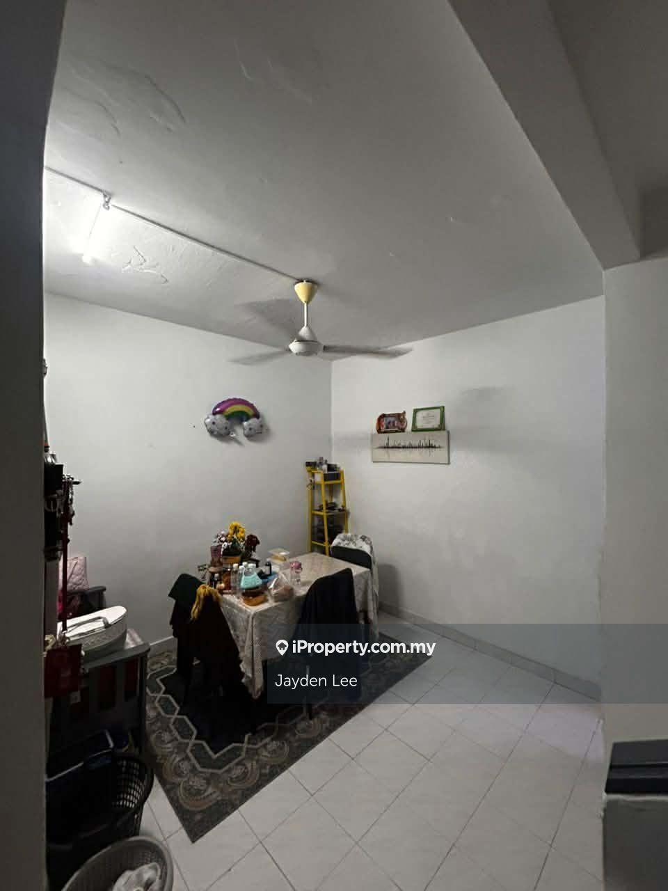 Rumah Berangkai 2 Tingkat untuk Dijual di Usj 12, Subang Jaya oleh Jayden Lee - iProperty.com.my