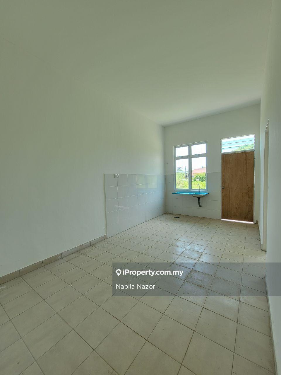 Rumah Berangkai 1 Tingkat untuk Dijual di Belimbing, Tanah Merah oleh Nabila Nazori - iProperty.com.my