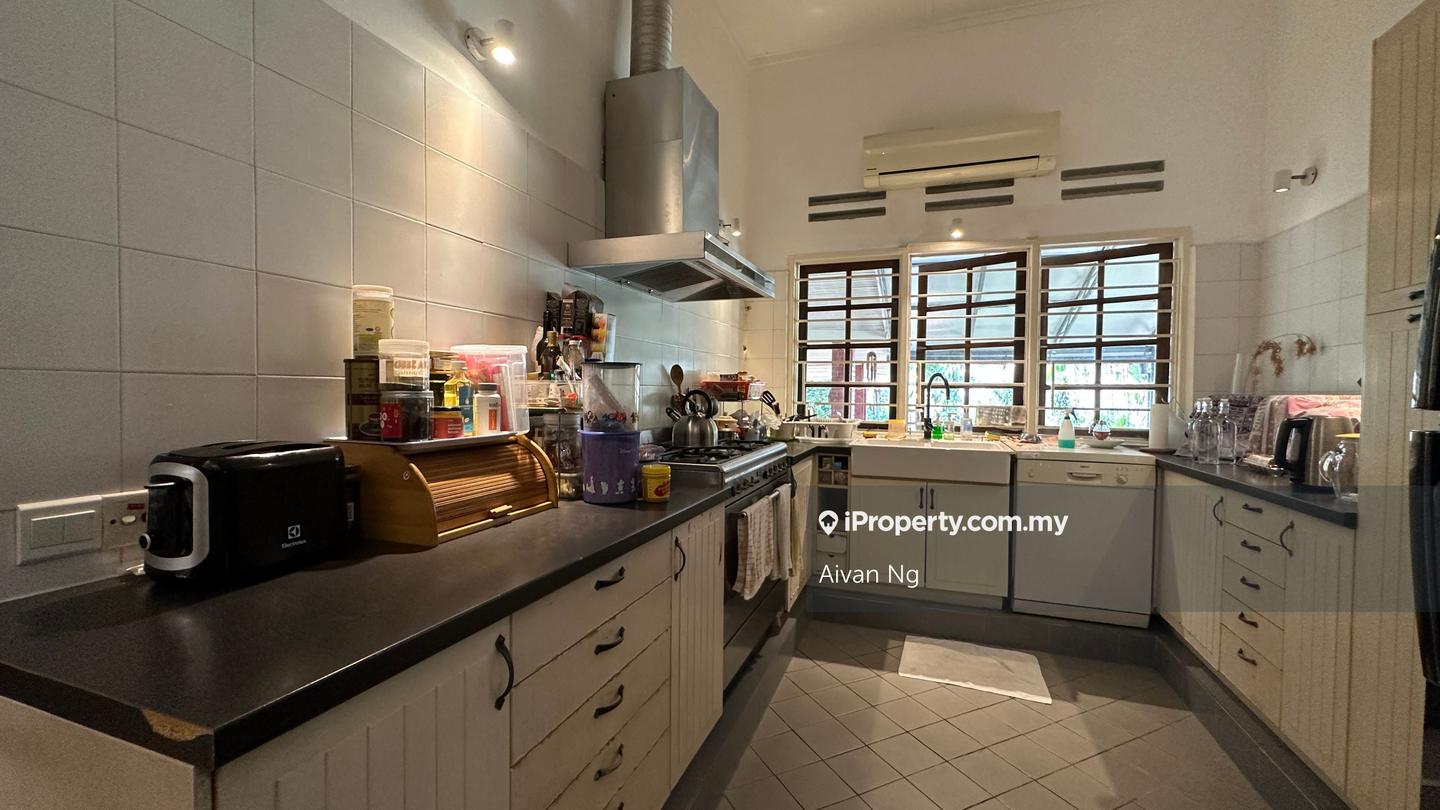 Bungalow House for Sale in Taman Lucky, Bangsar by Aivan Ng - iProperty.com.my