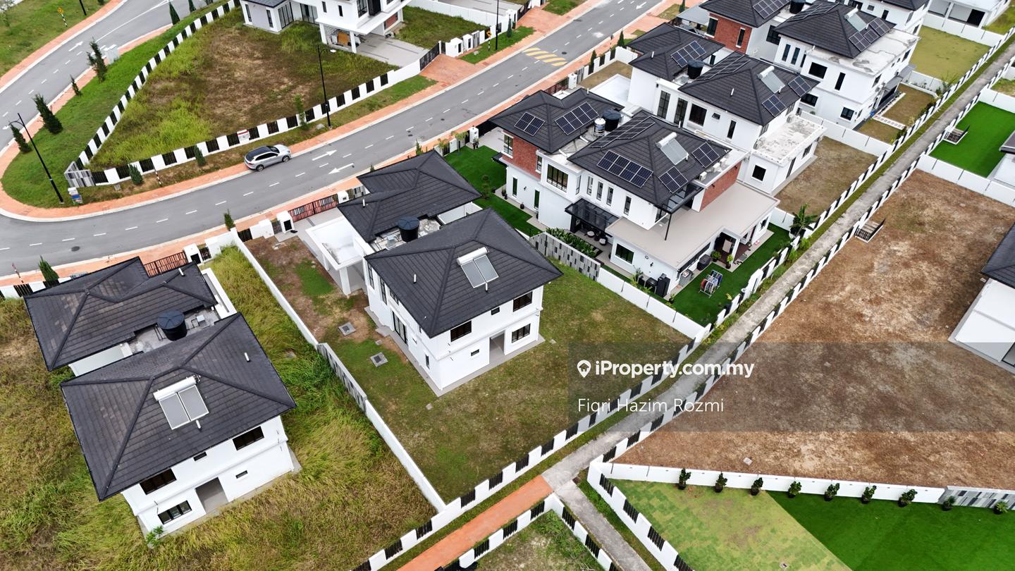Bungalow House for Sale in Alam Sari, Bangi by Fiqri Hazim Rozmi - iProperty.com.my