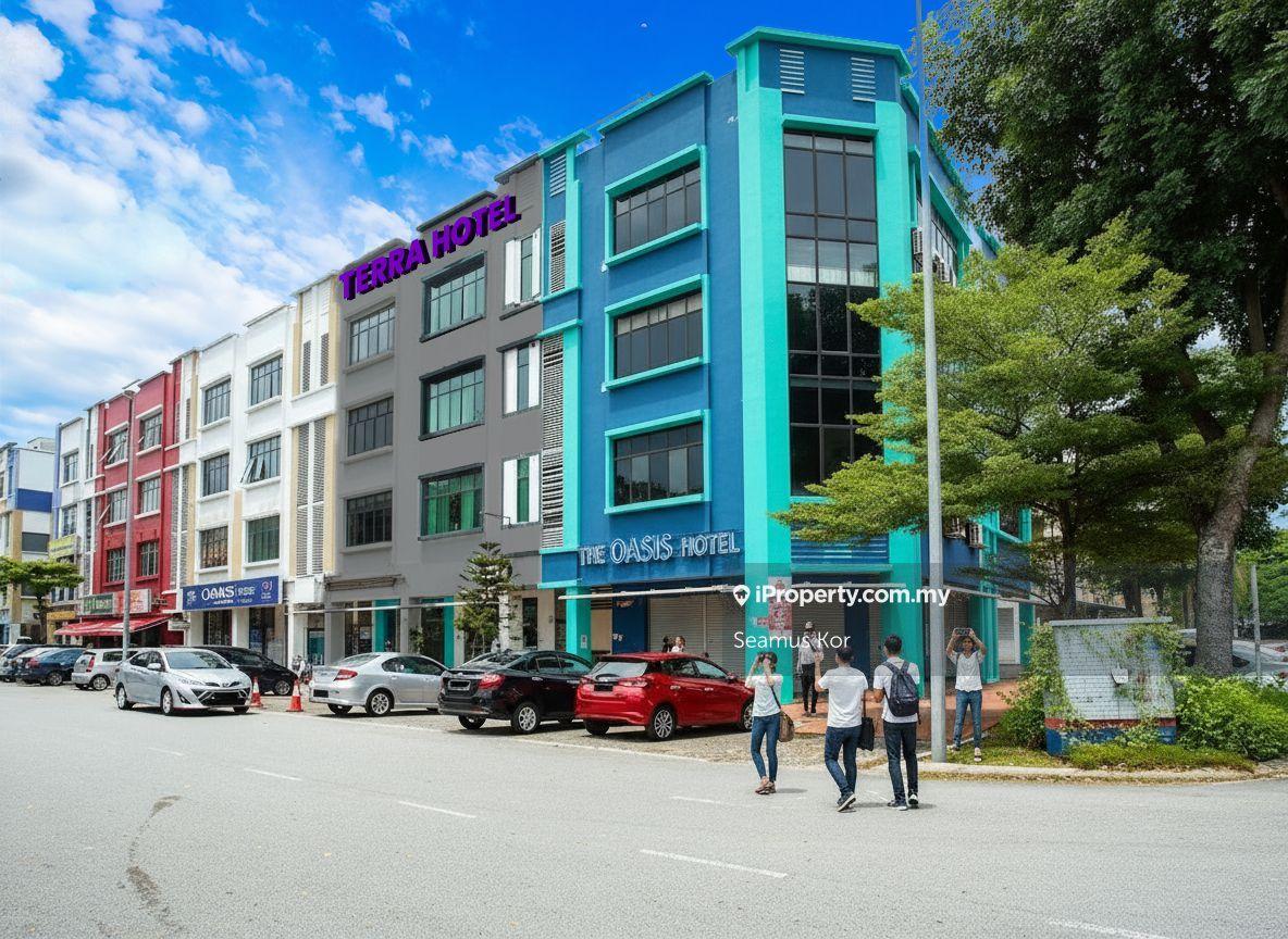 Hotel / Resort untuk Dijual di Pusat Komersial TSB, Sungai Buloh oleh Seamus Kor - iProperty.com.my