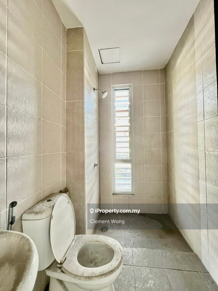 Rumah Berangkai 2.5 Tingkat untuk Dijual di Kota Emerald, Rawang oleh Clement Wong - iProperty.com.my