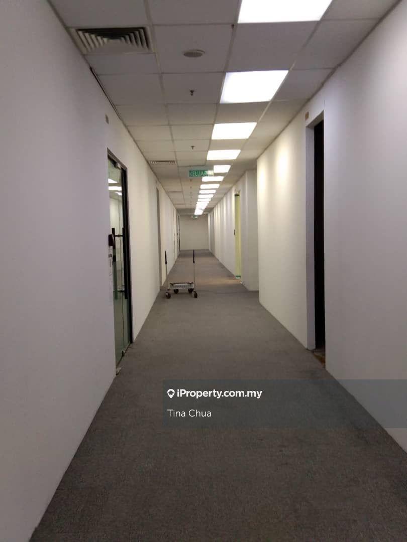 Banglo Komersial untuk Disewa di 150,000sqft College Building, Education Centre, Petaling Jaya oleh Tina Chua - iProperty.com.my