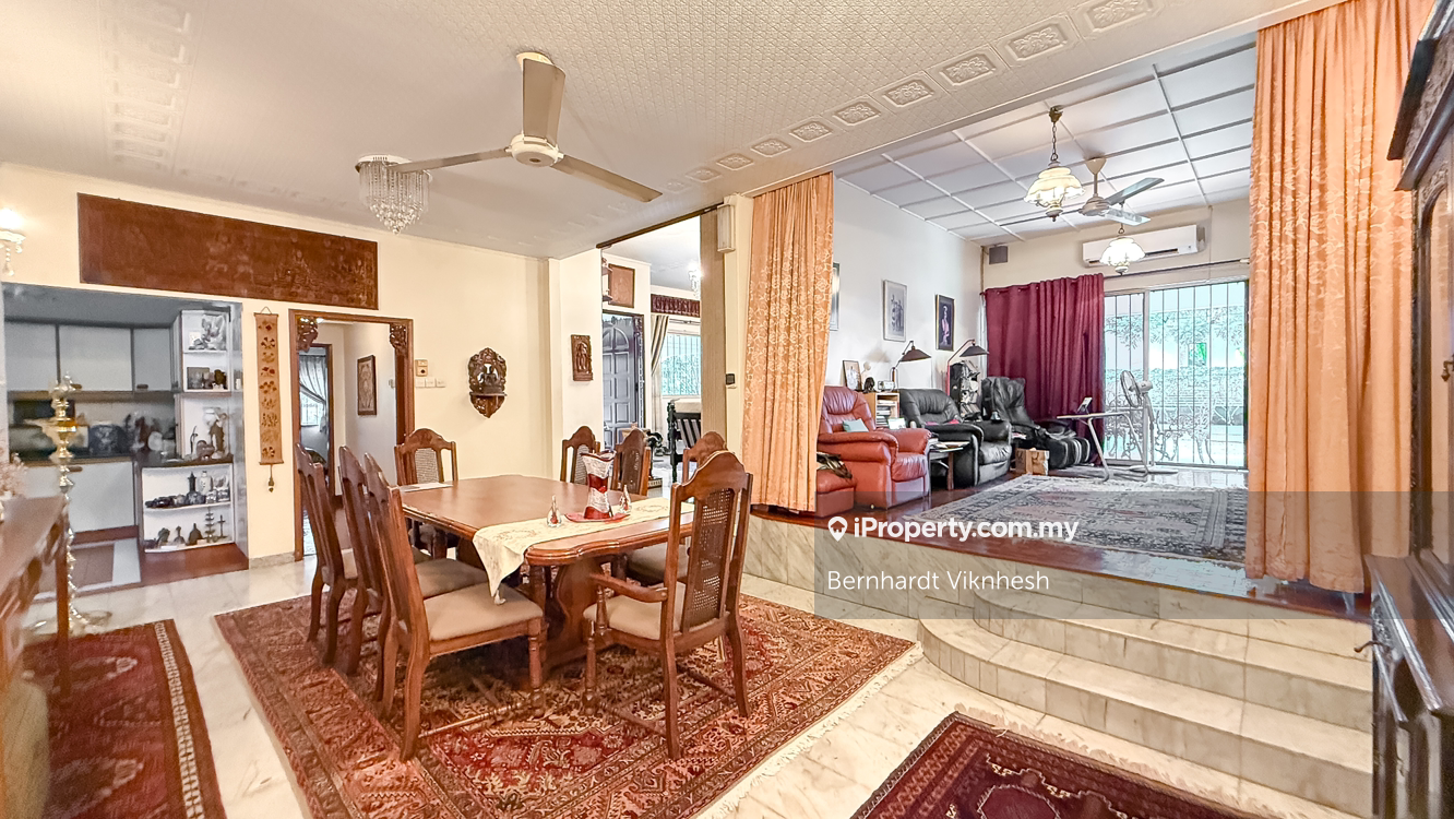 Bungalow House for Sale in Seksyen 5, Petaling Jaya by Bernhardt Viknhesh - iProperty.com.my