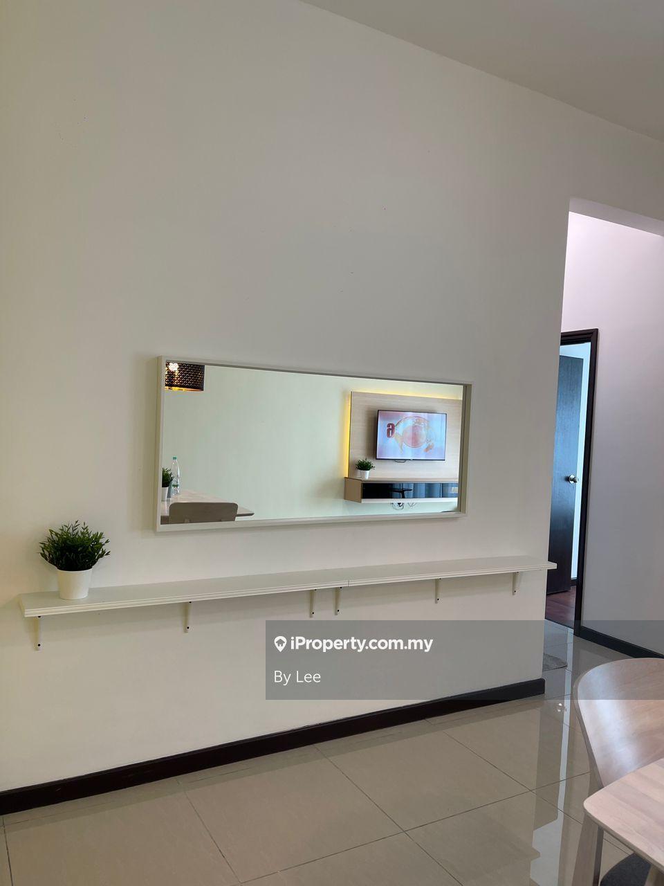 Service Residence for Sale in Molek Regency by By Lee - iProperty.com.my