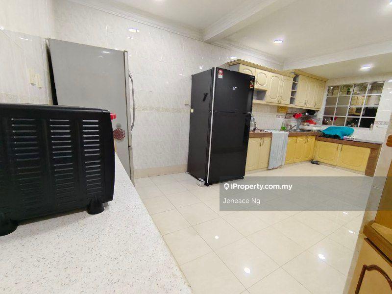 Rumah Berangkai 2 Tingkat untuk Dijual di Usj 23, Subang Jaya oleh Jeneace Ng - iProperty.com.my