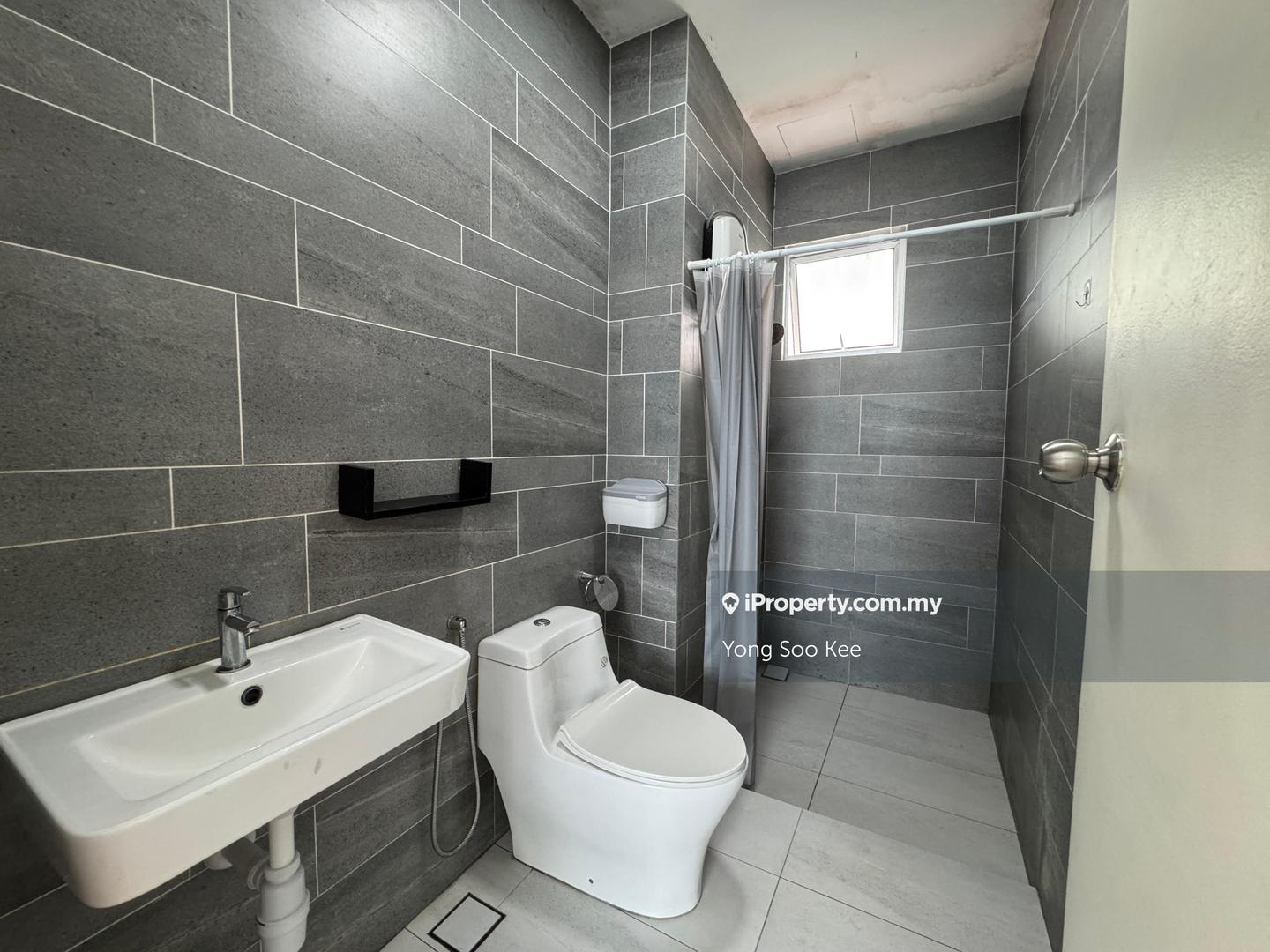 Condominium for Rent in Signature Two by Yong Soo Kee - iProperty.com.my